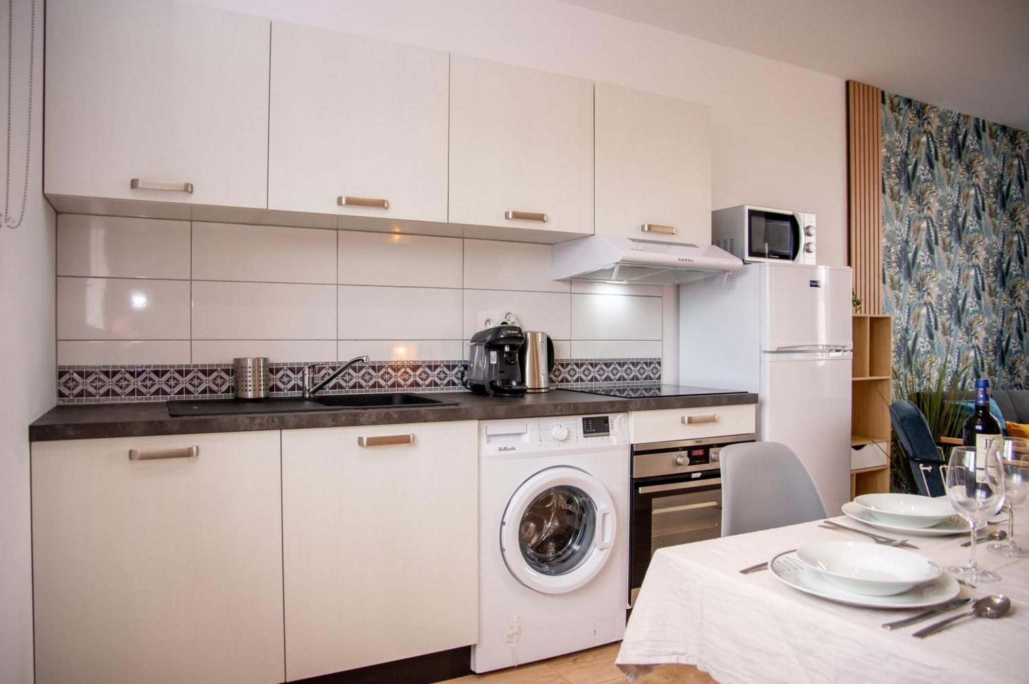 Duplex Cocoon - 10 Min De Blaye - 20 Min Cnpe - Wifi - Tv Hd Apartment Saint-Seurin-de-Cursac Exterior photo