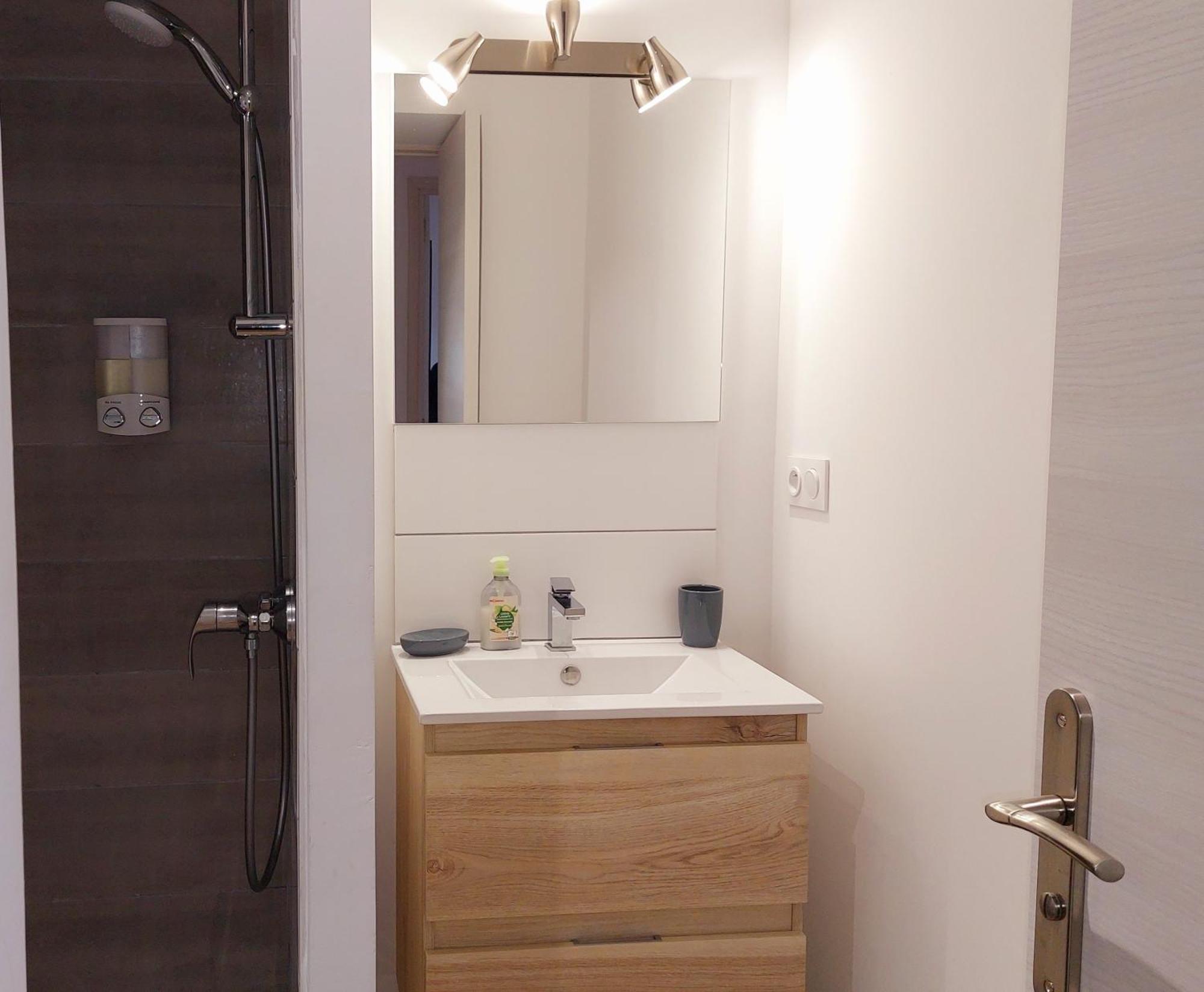 Duplex Cocoon - 10 Min De Blaye - 20 Min Cnpe - Wifi - Tv Hd Apartment Saint-Seurin-de-Cursac Exterior photo